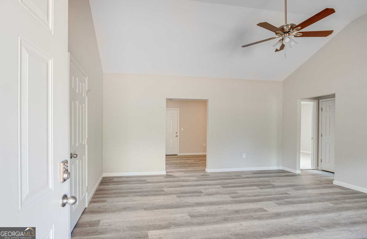 114 Lyla Lane Property Photo 4