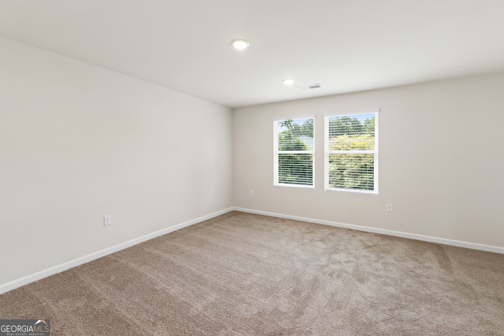8333 Columbia Court Property Photo 5