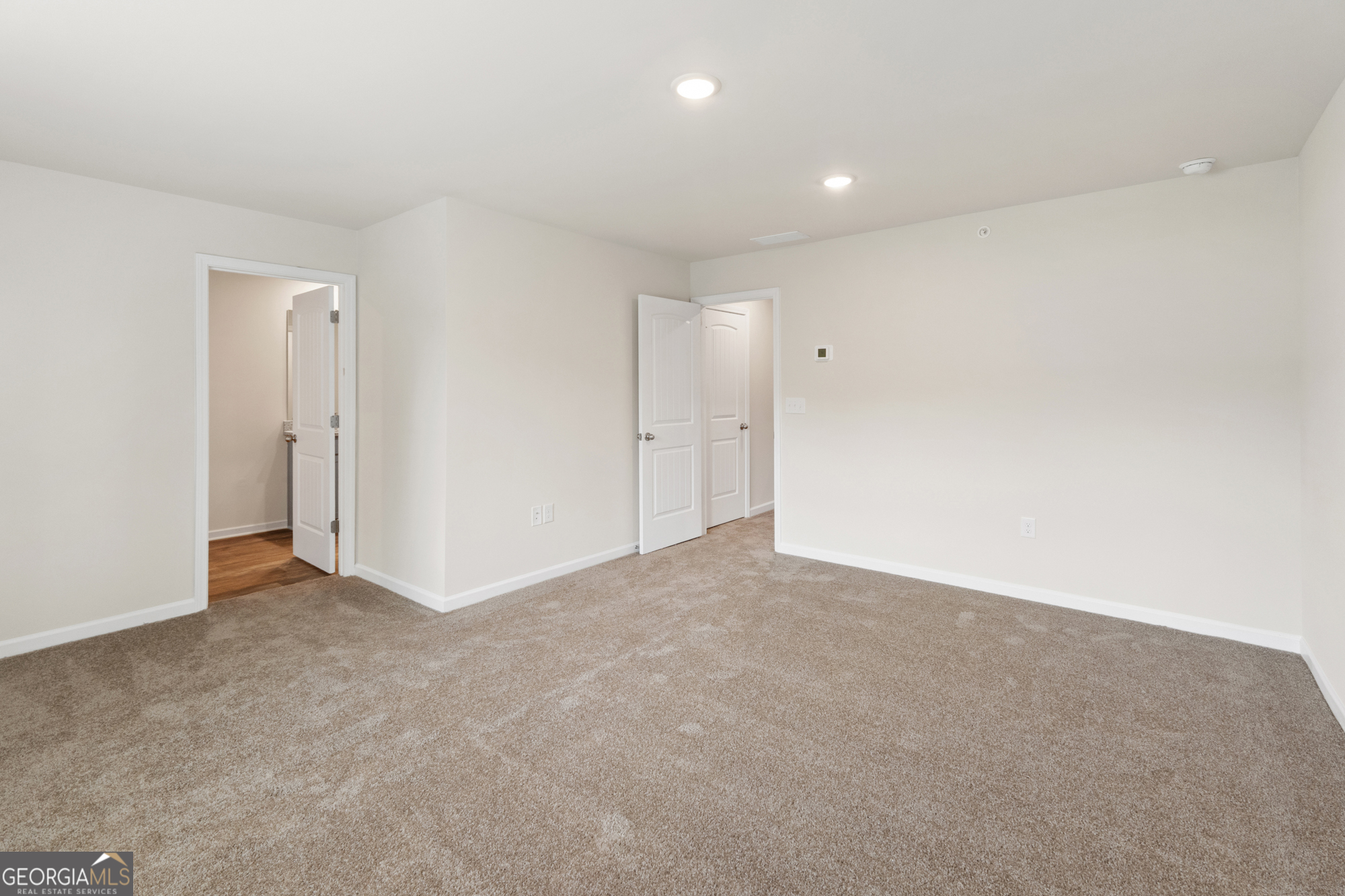 8333 Columbia Court Property Photo 7