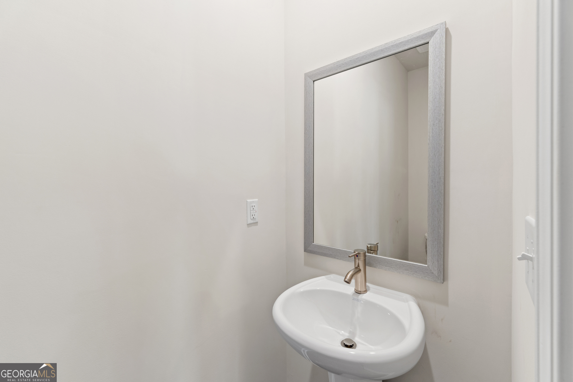 8333 Columbia Court Property Photo 11