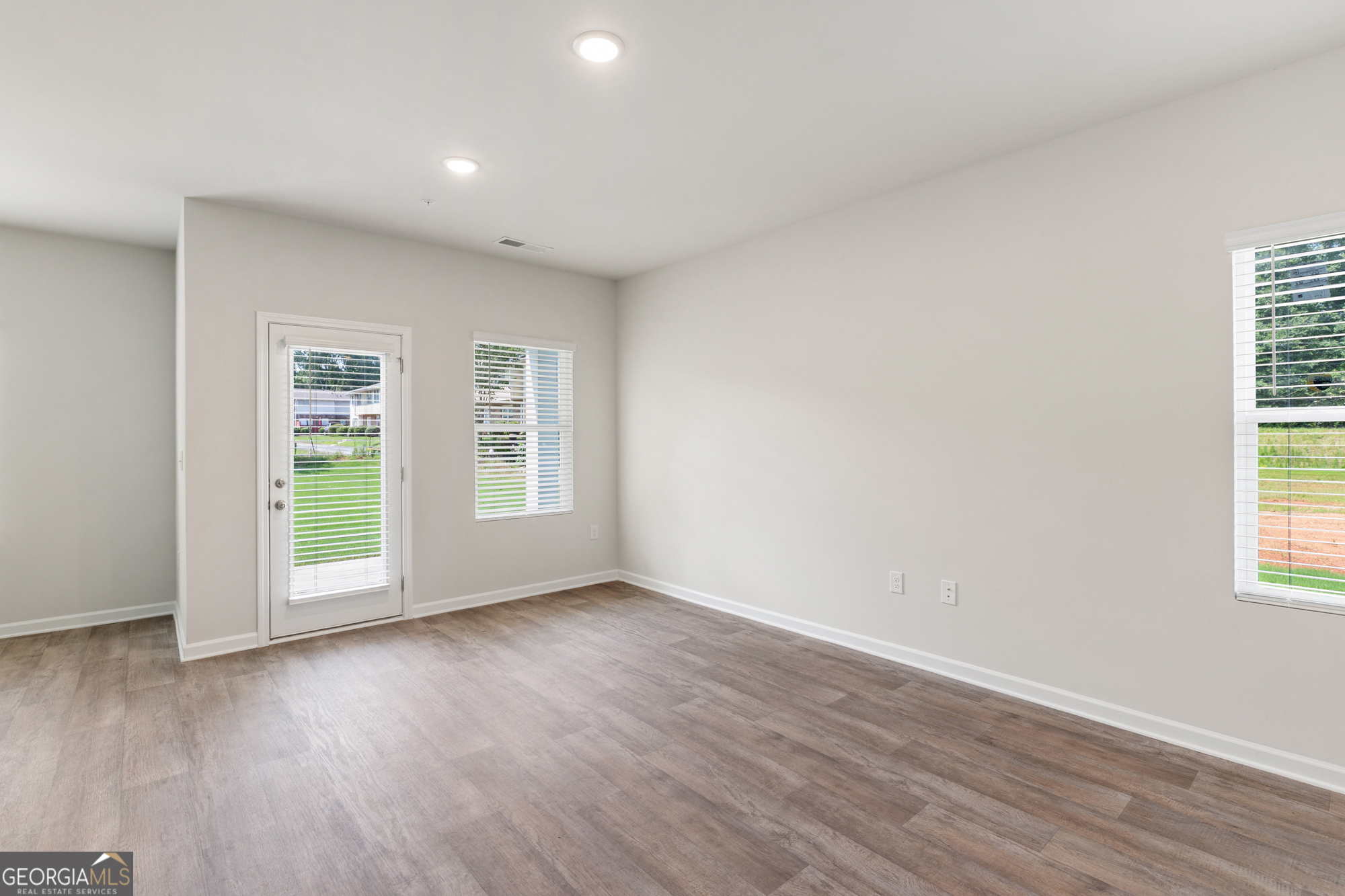 8333 Columbia Court Property Photo 18