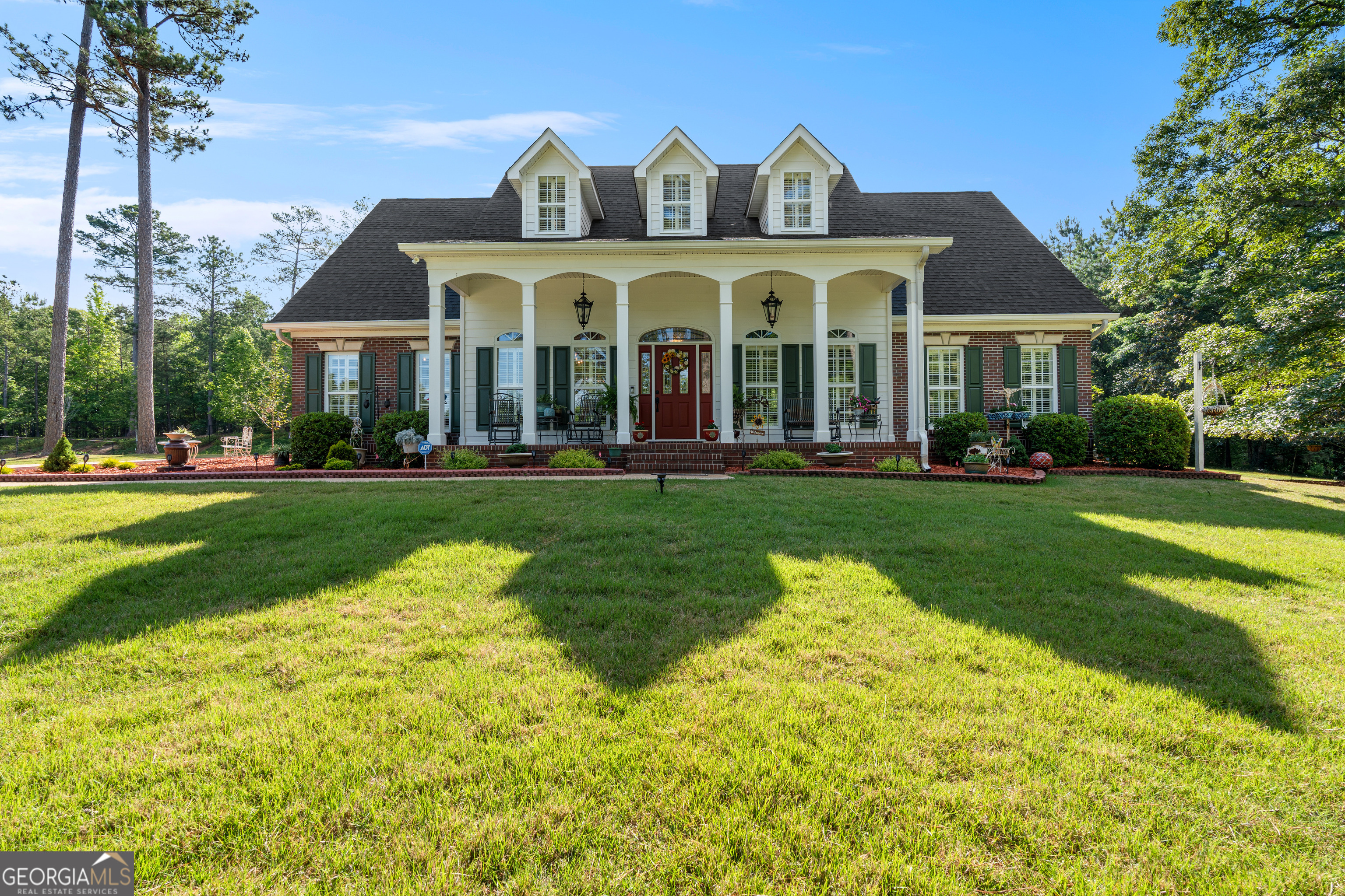 506 Riverside Drive