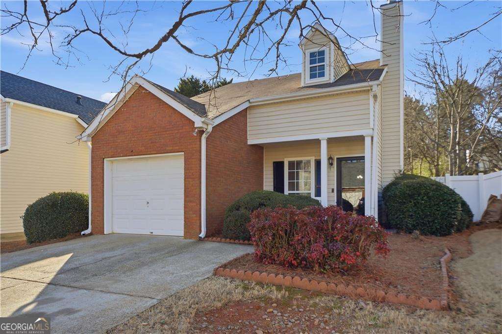 1073 Daventry Crossing Property Photo 1