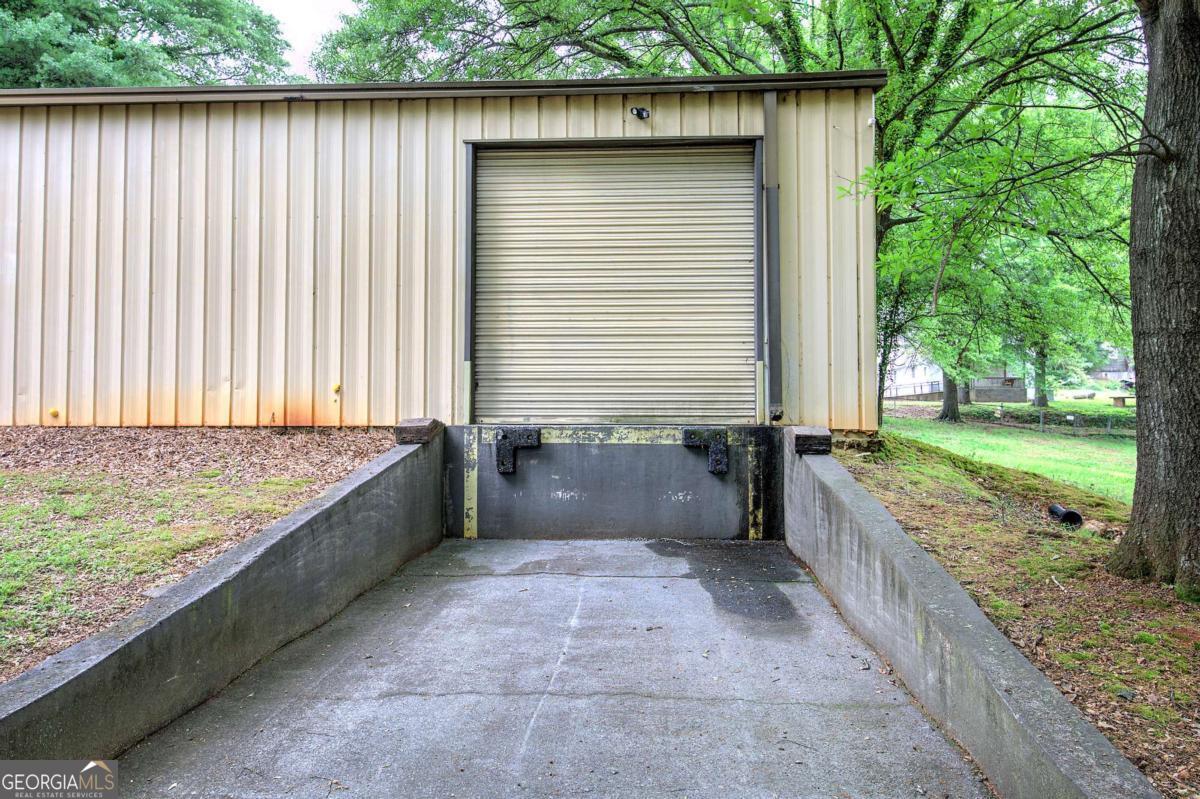 200 Rogers Road Property Photo 7