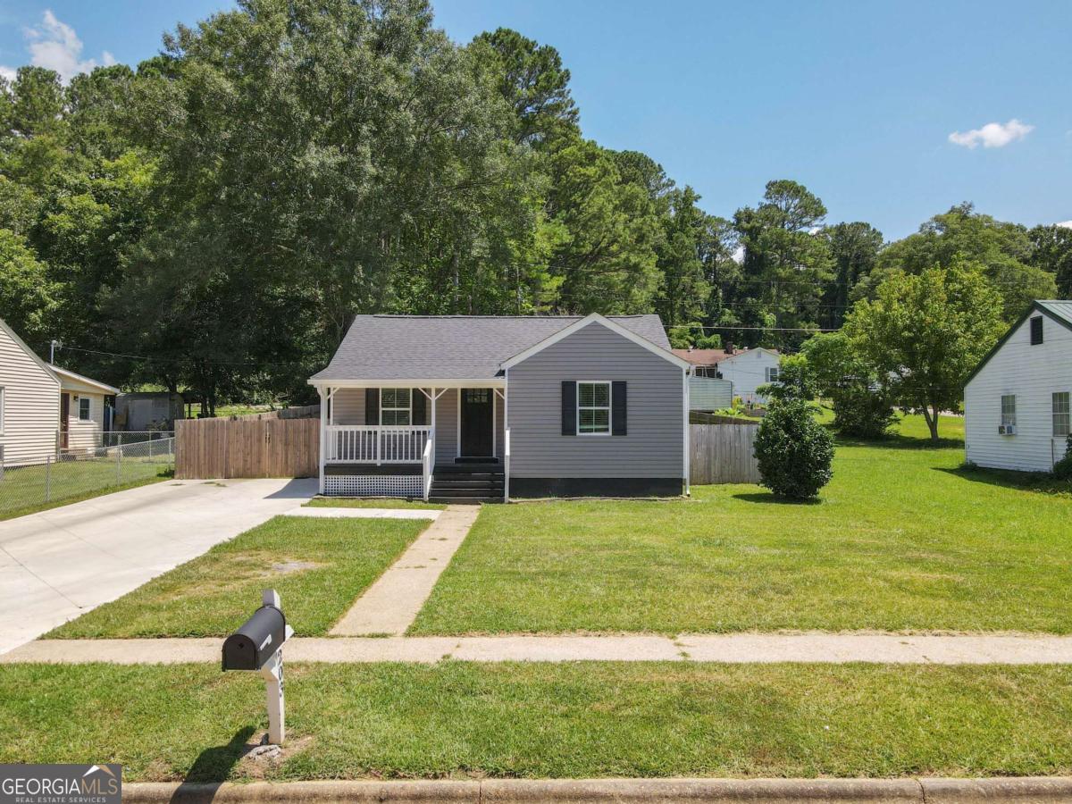 203 White Avenue