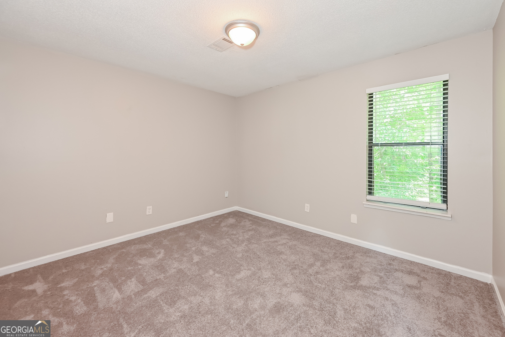 1618 Golf Overlook Property Photo 17