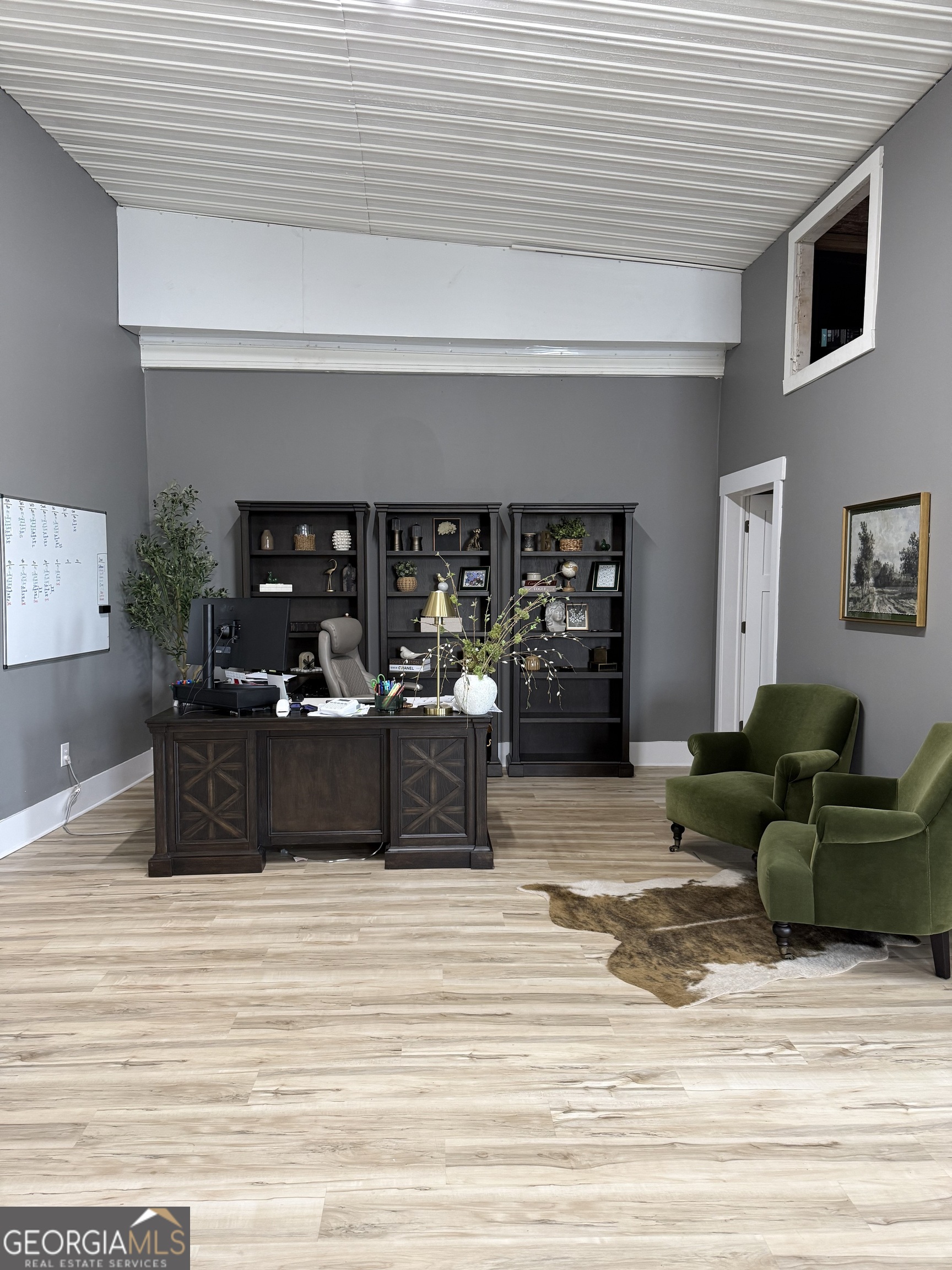16020 Barnesville Street Property Photo 4