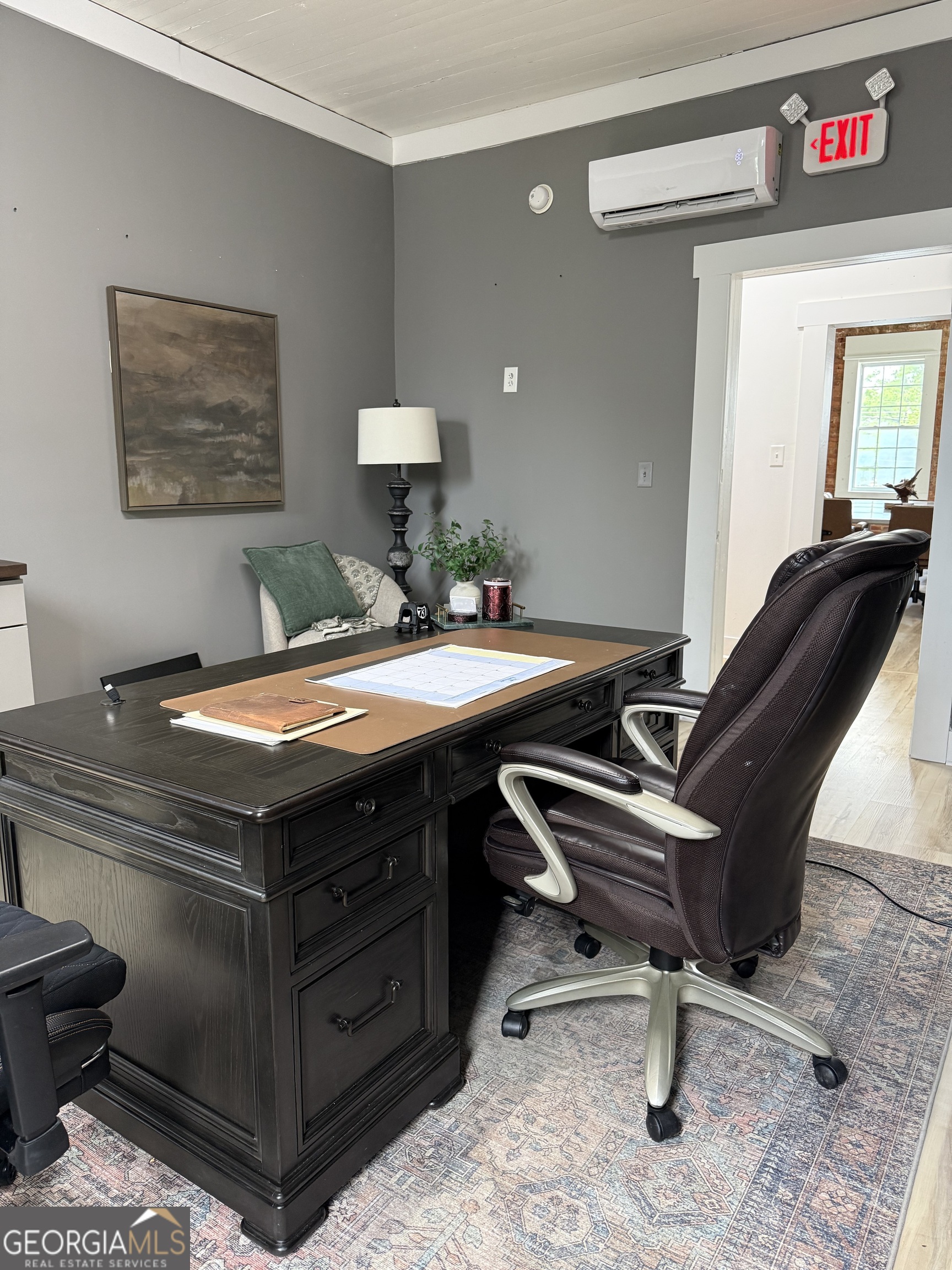 16020 Barnesville Street Property Photo 8