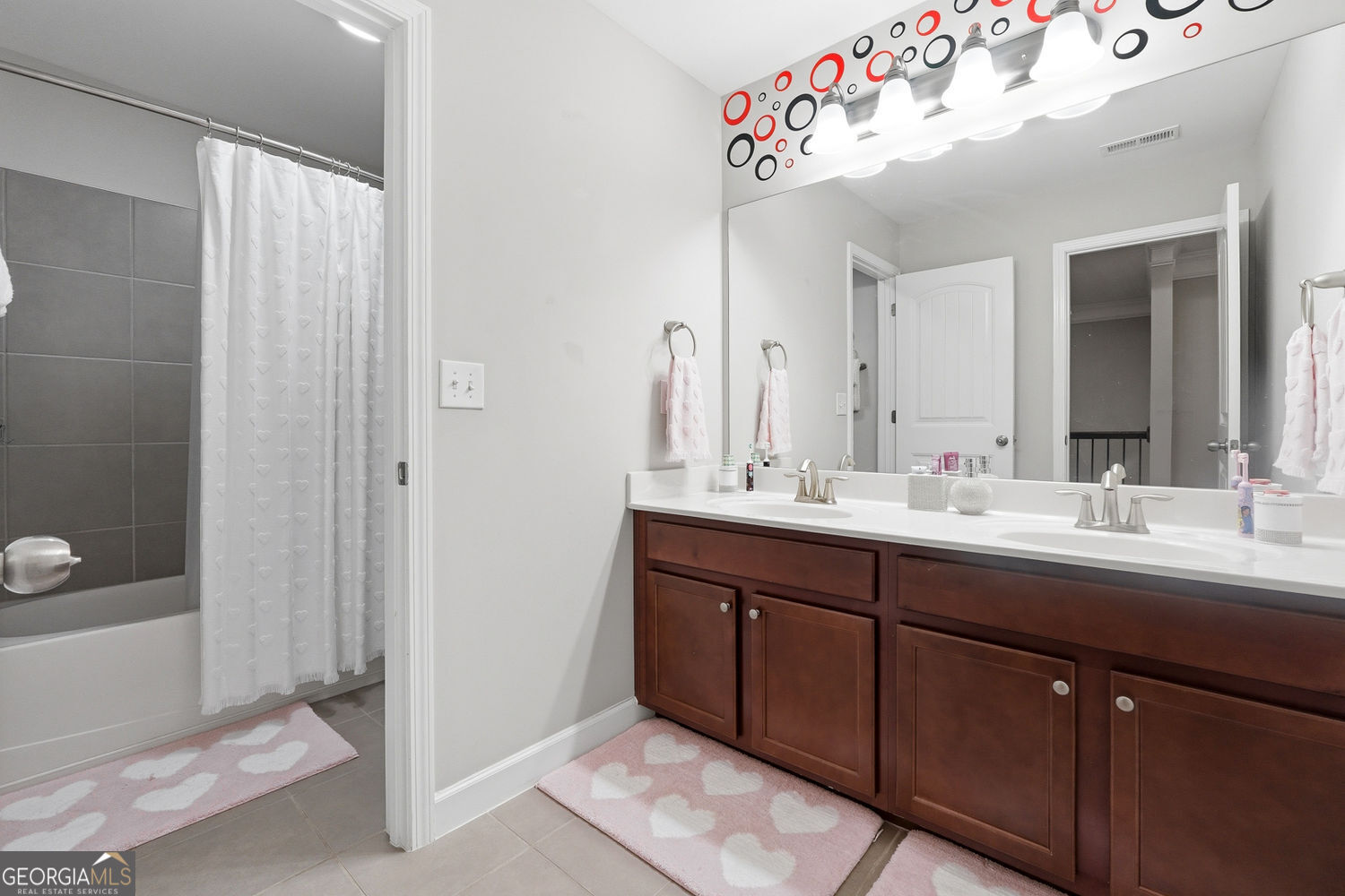 526 Rosemont Avenue Property Photo 26