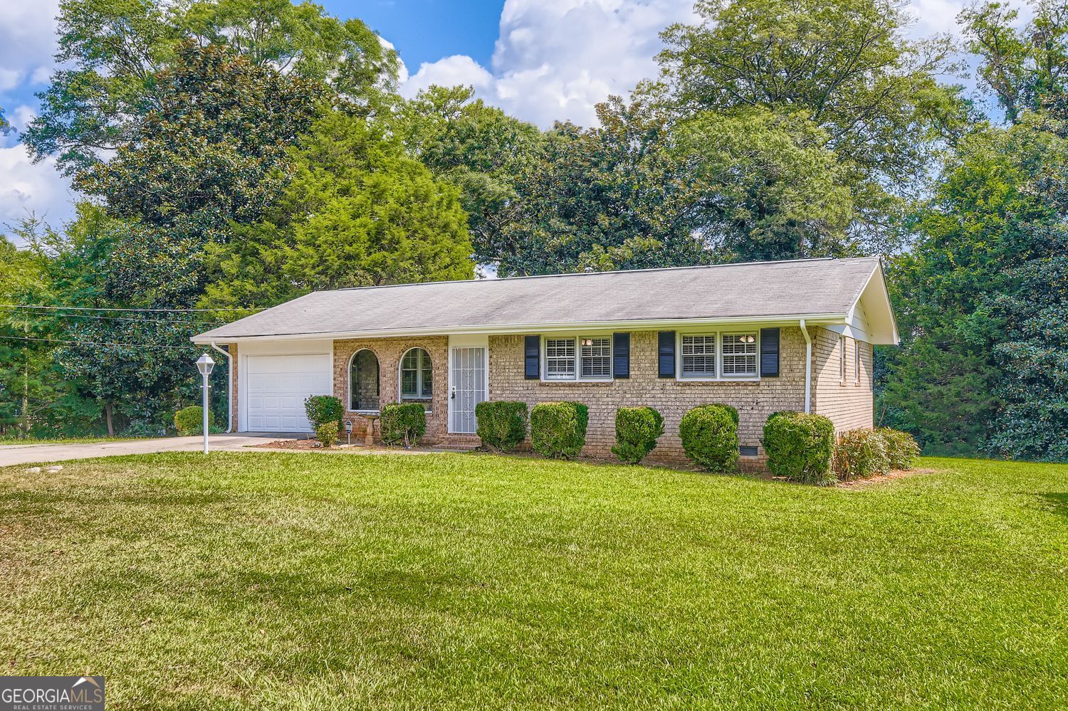 408 N Mcdonough Street Property Photo 1