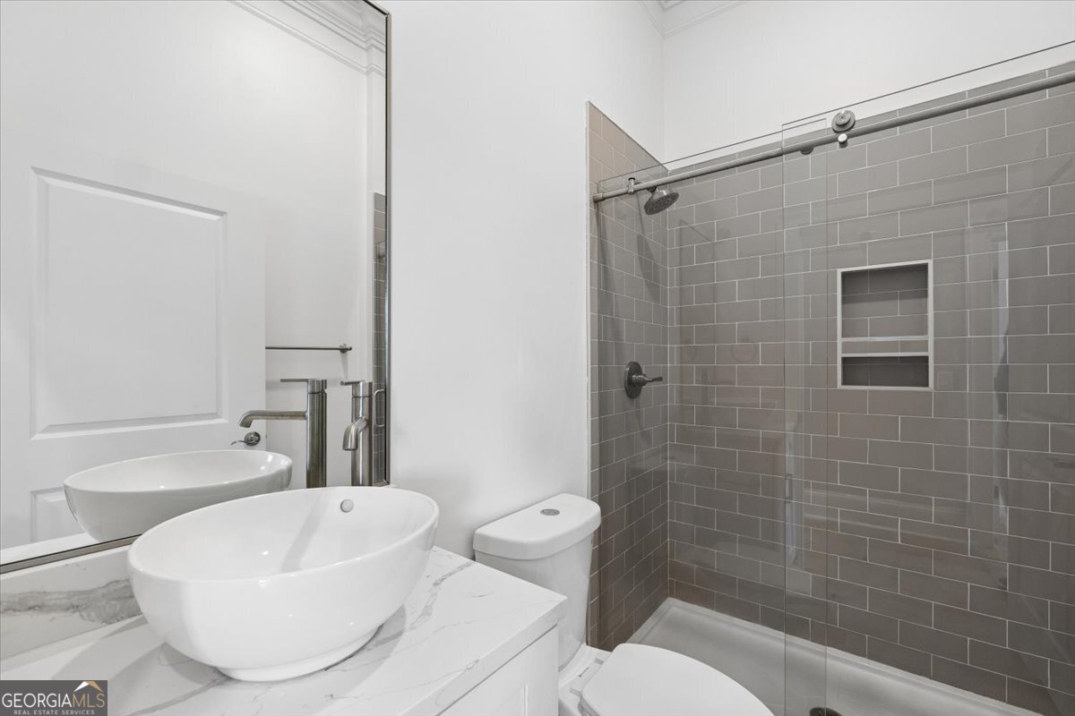 200 W Washington Street Unit C Property Photo 14