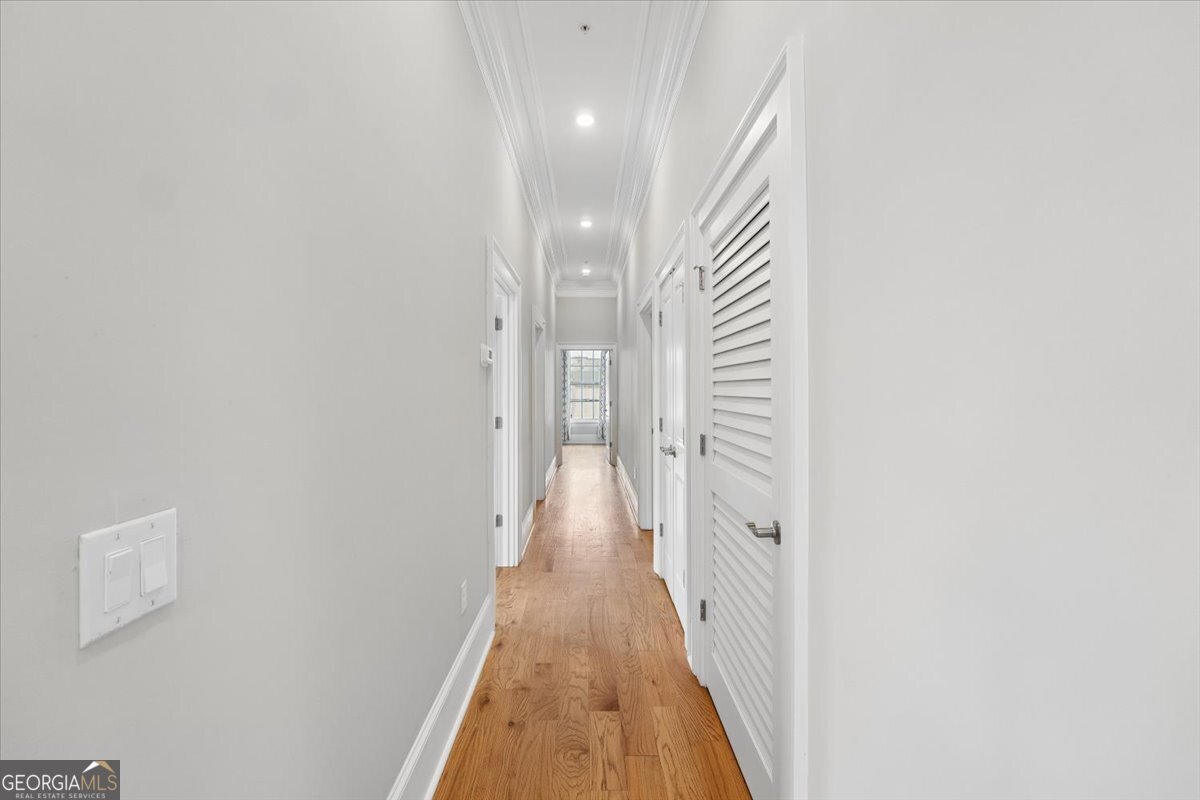 200 W Washington Street Unit C Property Photo 22