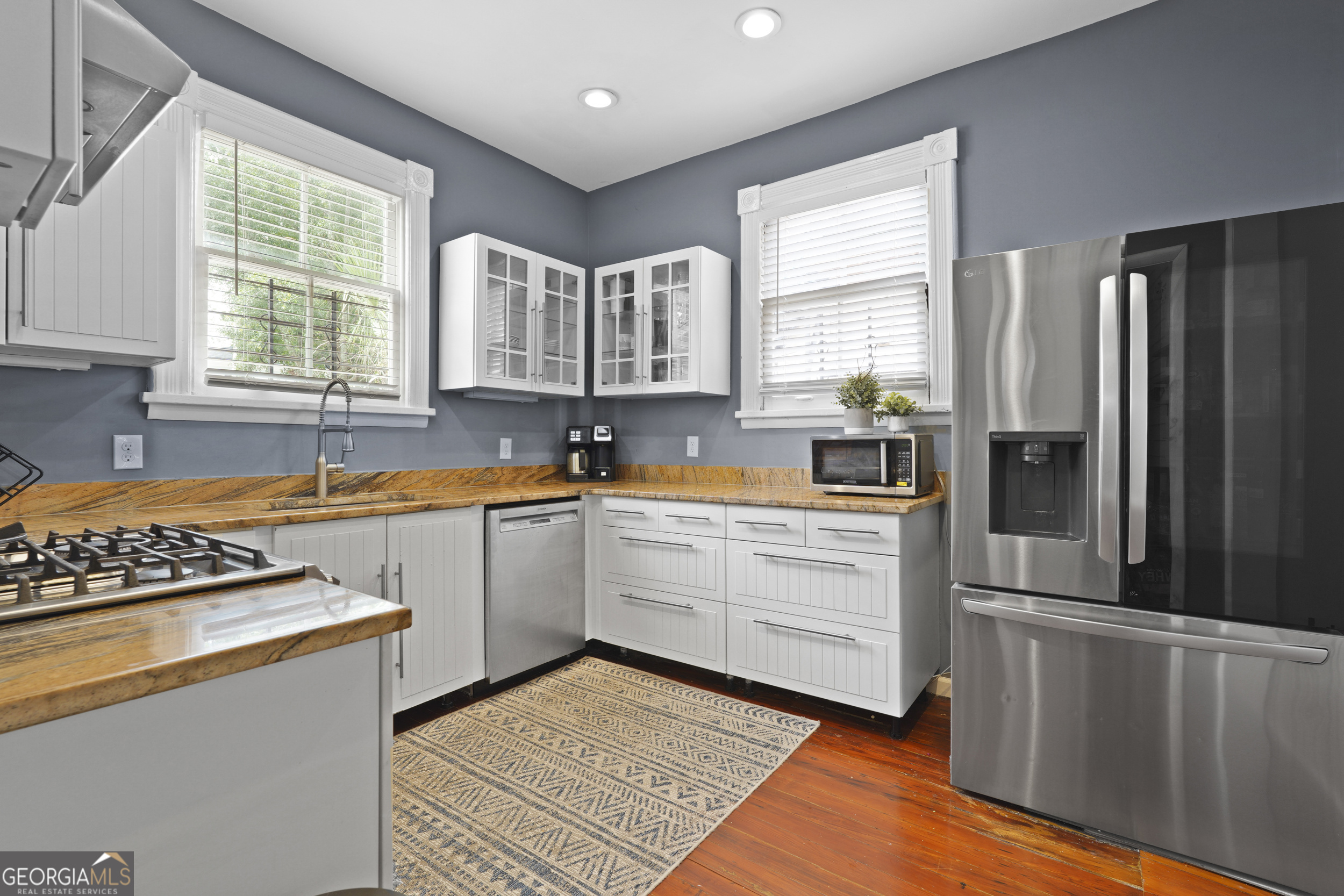 303 W 39th Street Property Photo 11