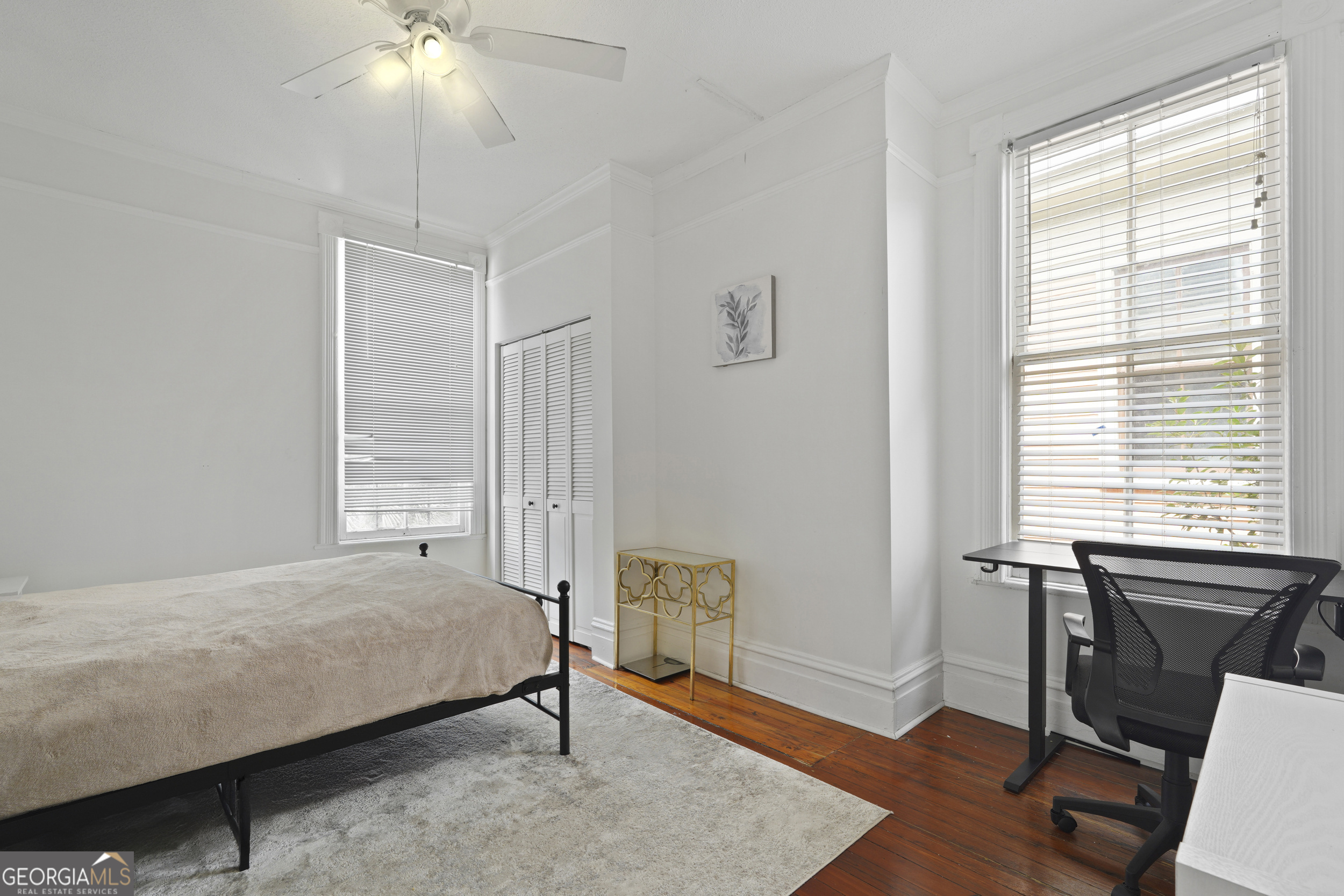 303 W 39th Street Property Photo 27