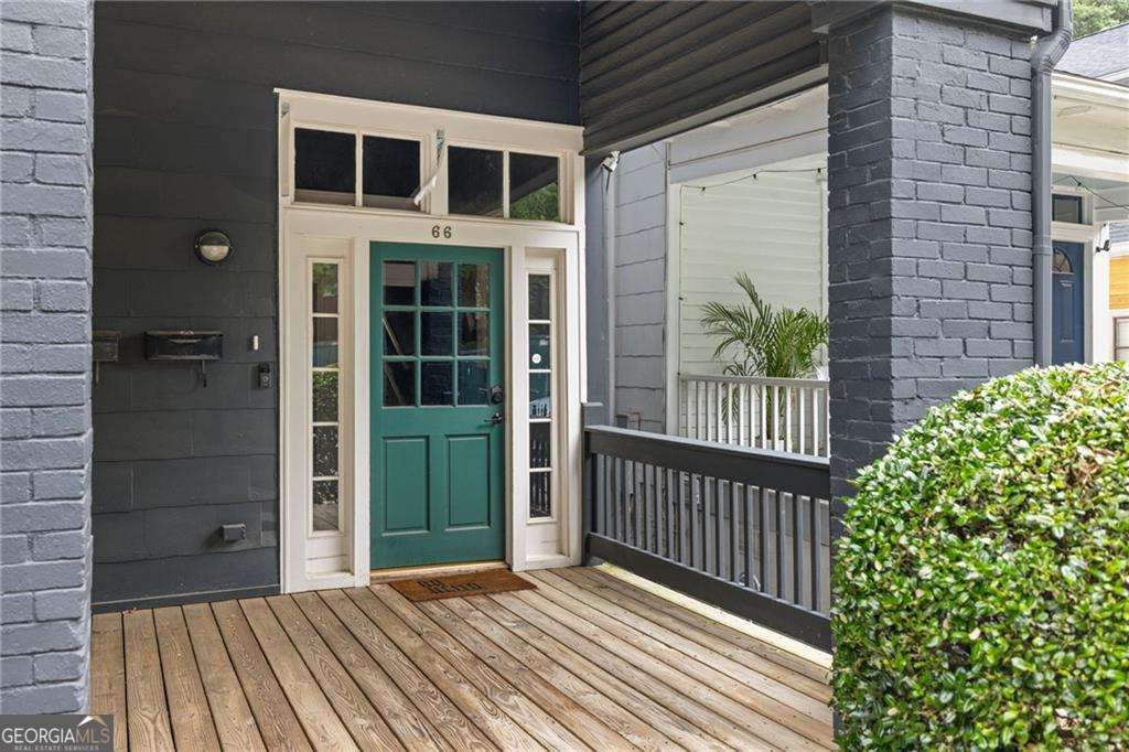 66 Howell Street Ne Property Photo 4