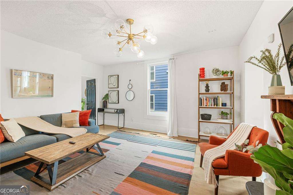 66 Howell Street Ne Property Photo 9