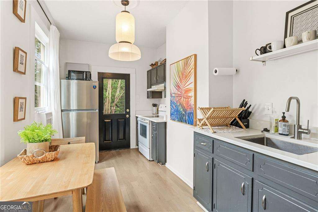 66 Howell Street Ne Property Photo 10