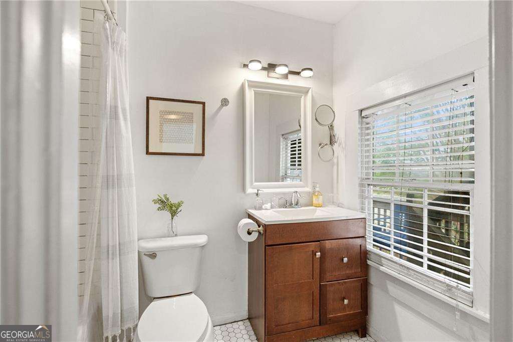 66 Howell Street Ne Property Photo 16