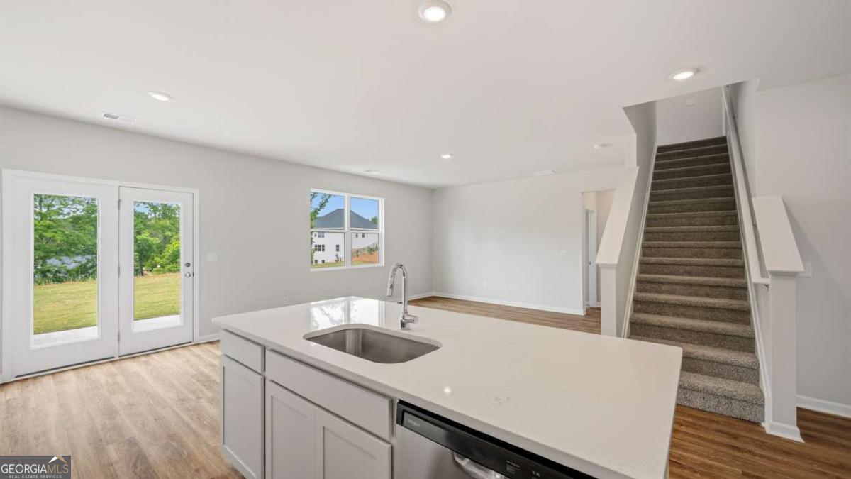 1307 Hollingsworth Way Property Photo 11