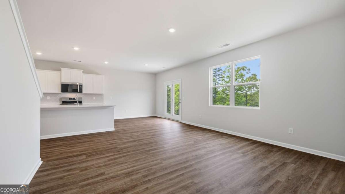 1307 Hollingsworth Way Property Photo 16
