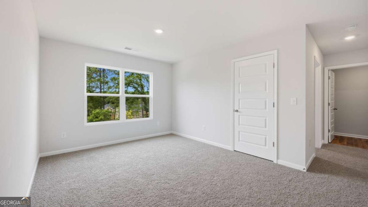 1307 Hollingsworth Way Property Photo 24