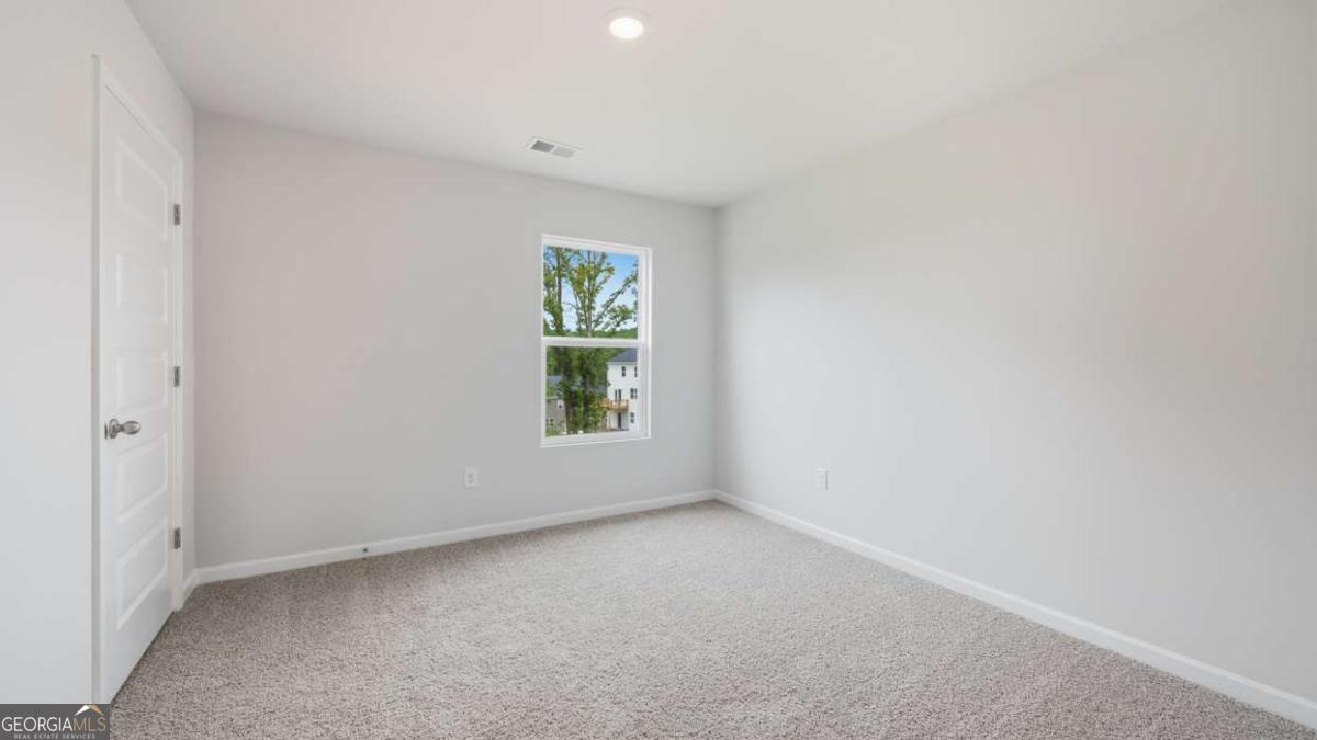 1307 Hollingsworth Way Property Photo 25
