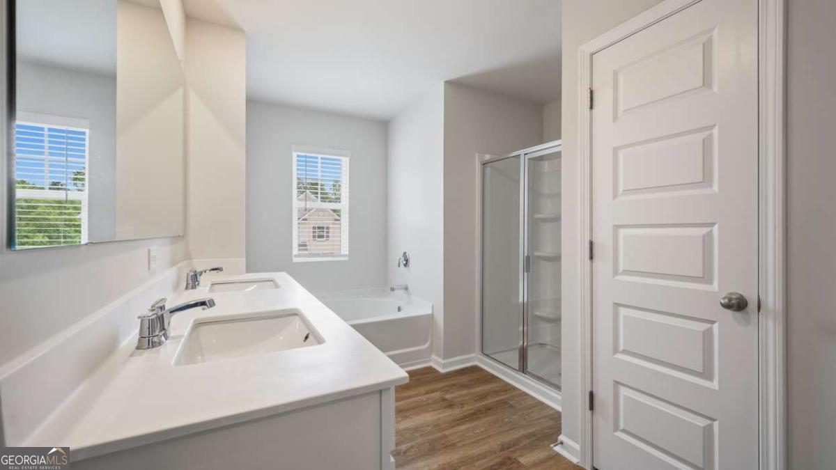 1307 Hollingsworth Way Property Photo 29