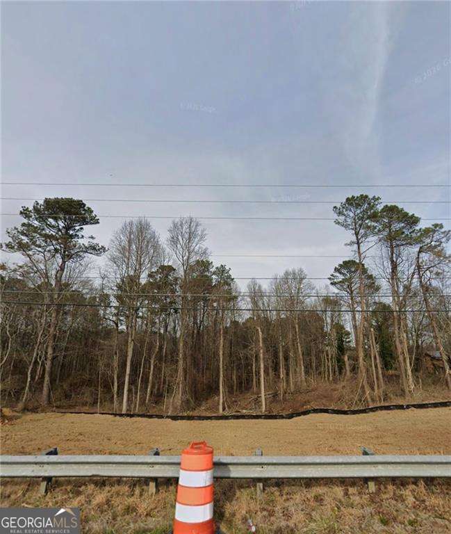 10747 Cumming Highway Property Photo 2