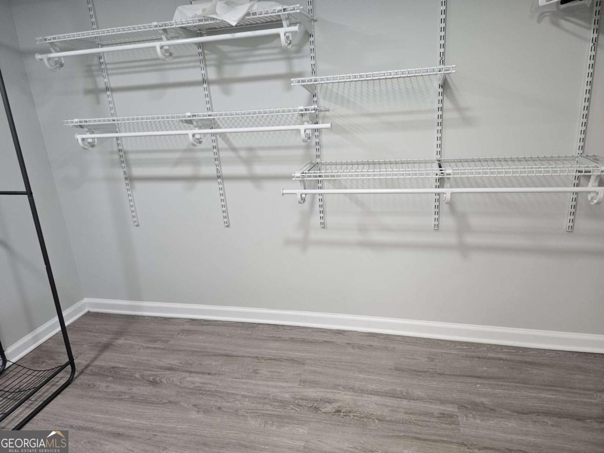 989 Rudolph Street Property Photo 6