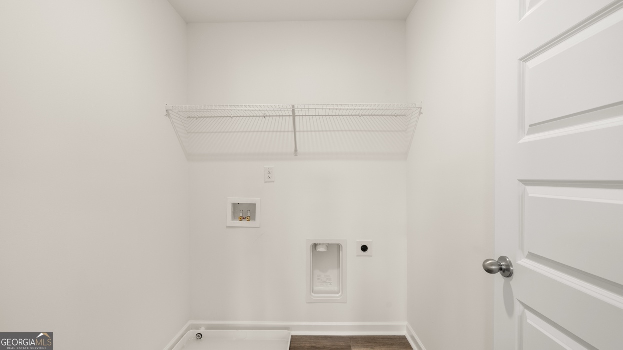 2251 Edgecombe Lane Property Photo 37