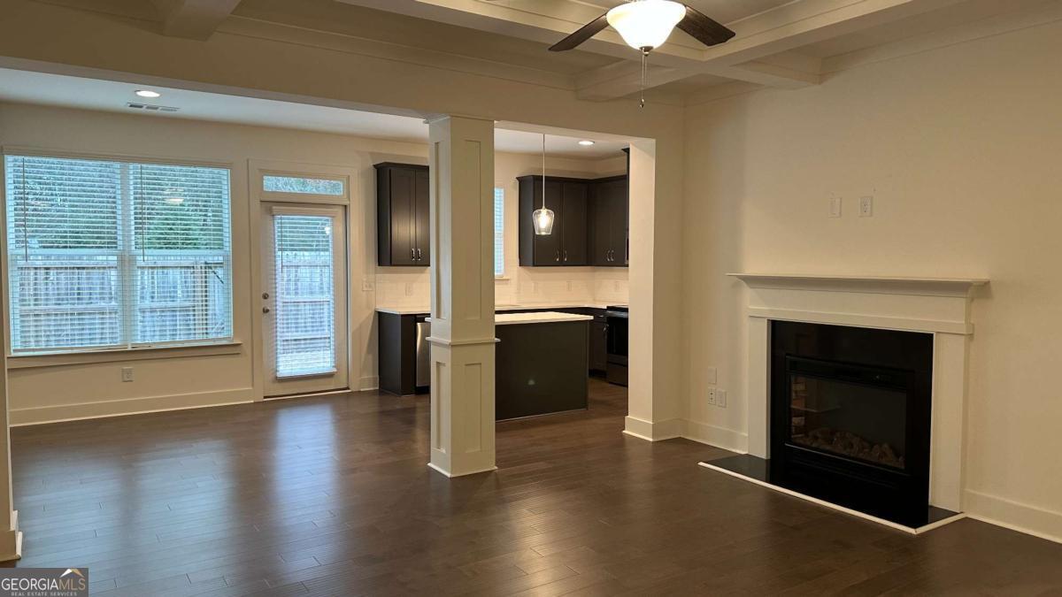 263 Auburn Valley Way Property Photo 5
