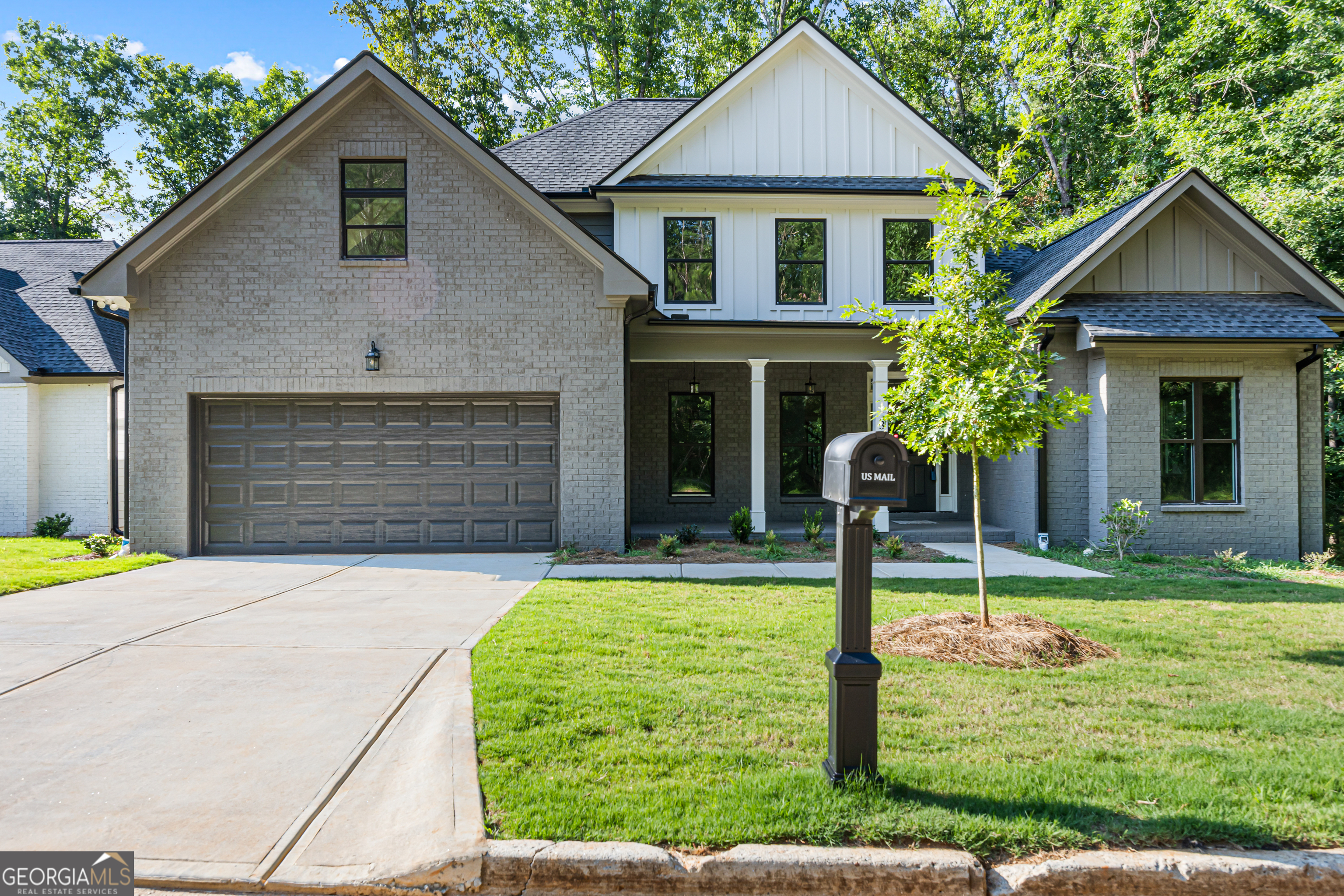 370 Ansley Drive Property Photo 1