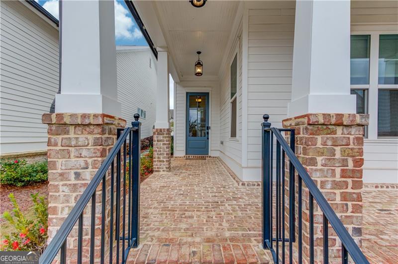 704 Hickory Hollow Walk Property Photo 4