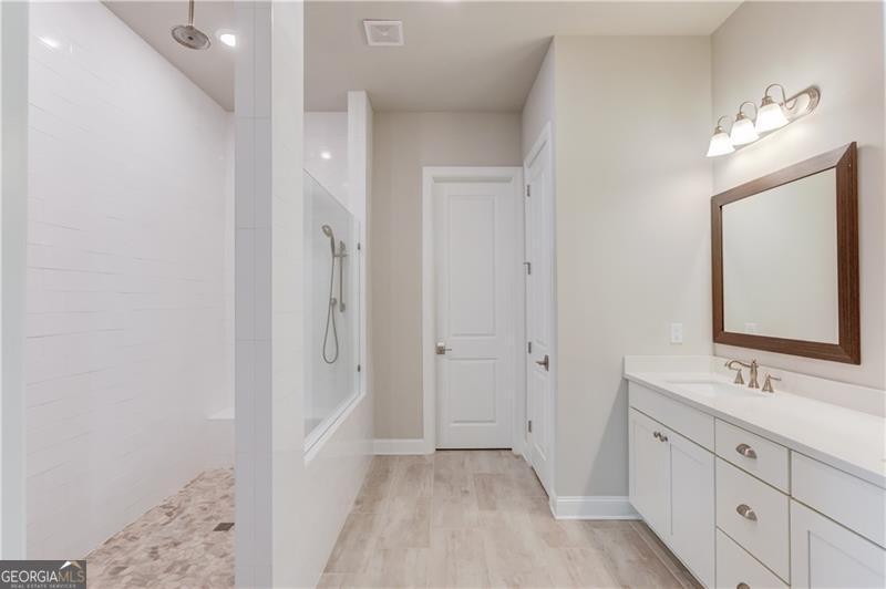704 Hickory Hollow Walk Property Photo 29