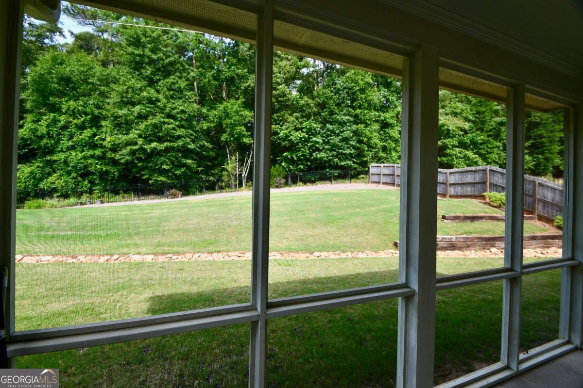 3065 Meadow Springs Drive Property Photo 6