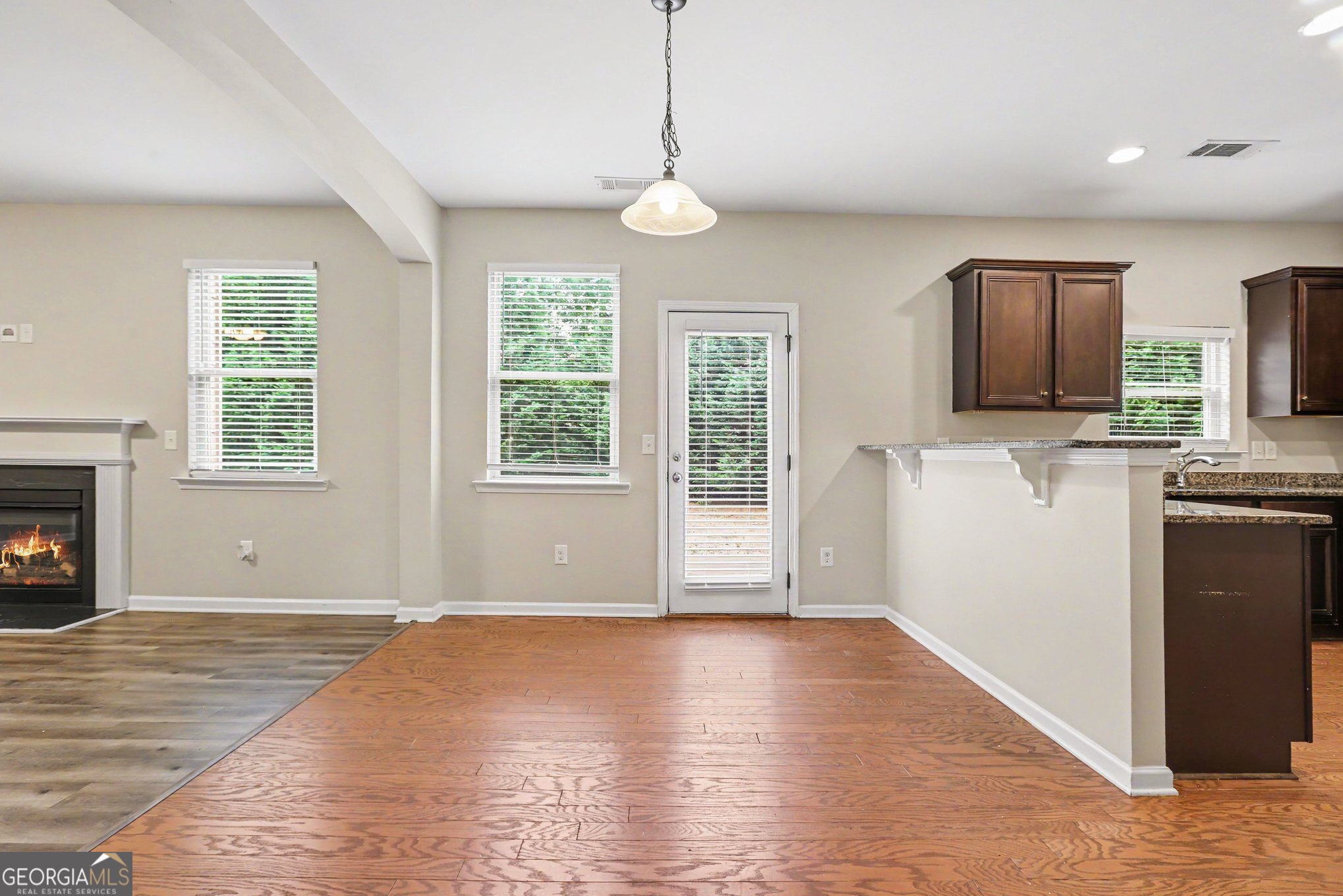 4546 Rainier Way Nw Property Photo 6
