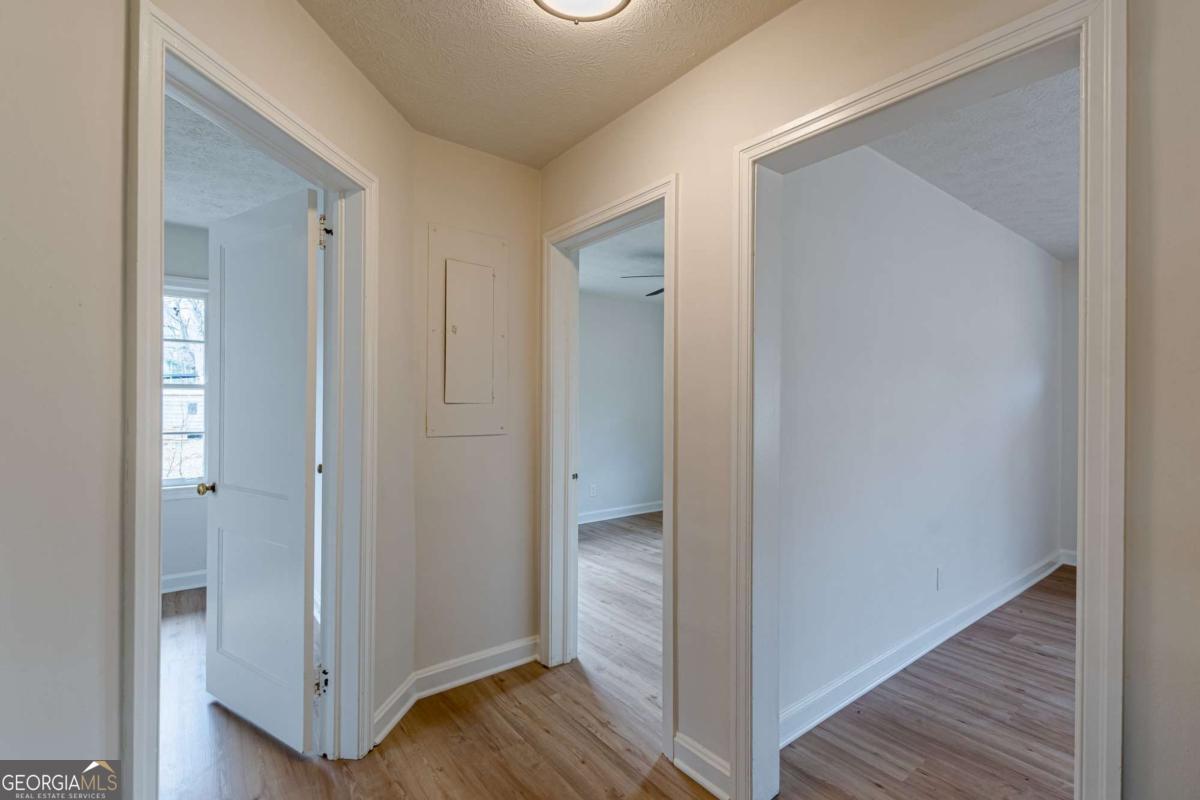 4624 College Street Property Photo 9