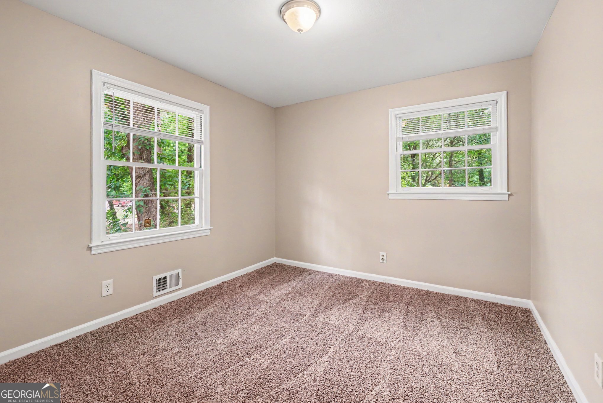 6436 Piney Circle Sw Property Photo 6