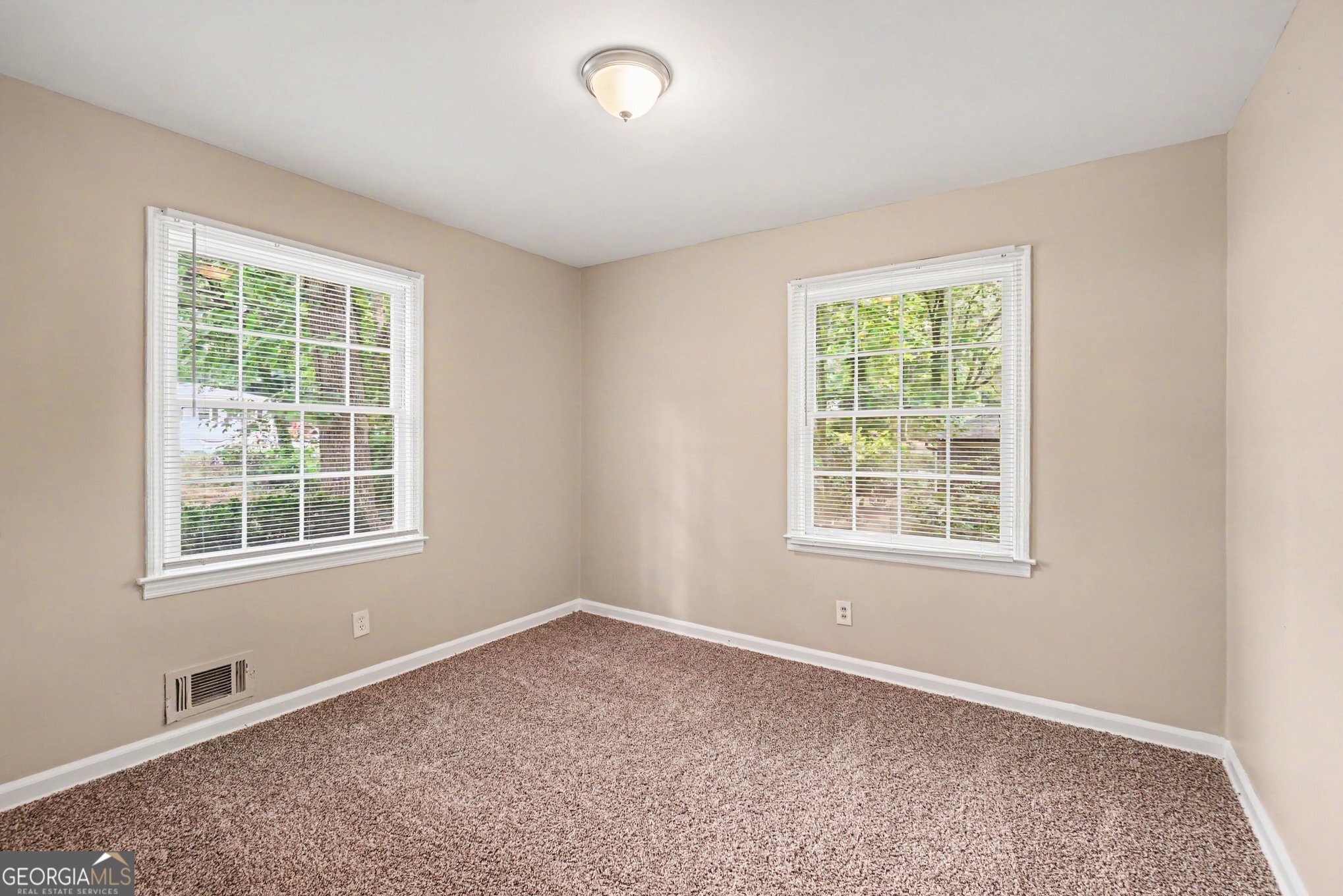 6436 Piney Circle Sw Property Photo 9
