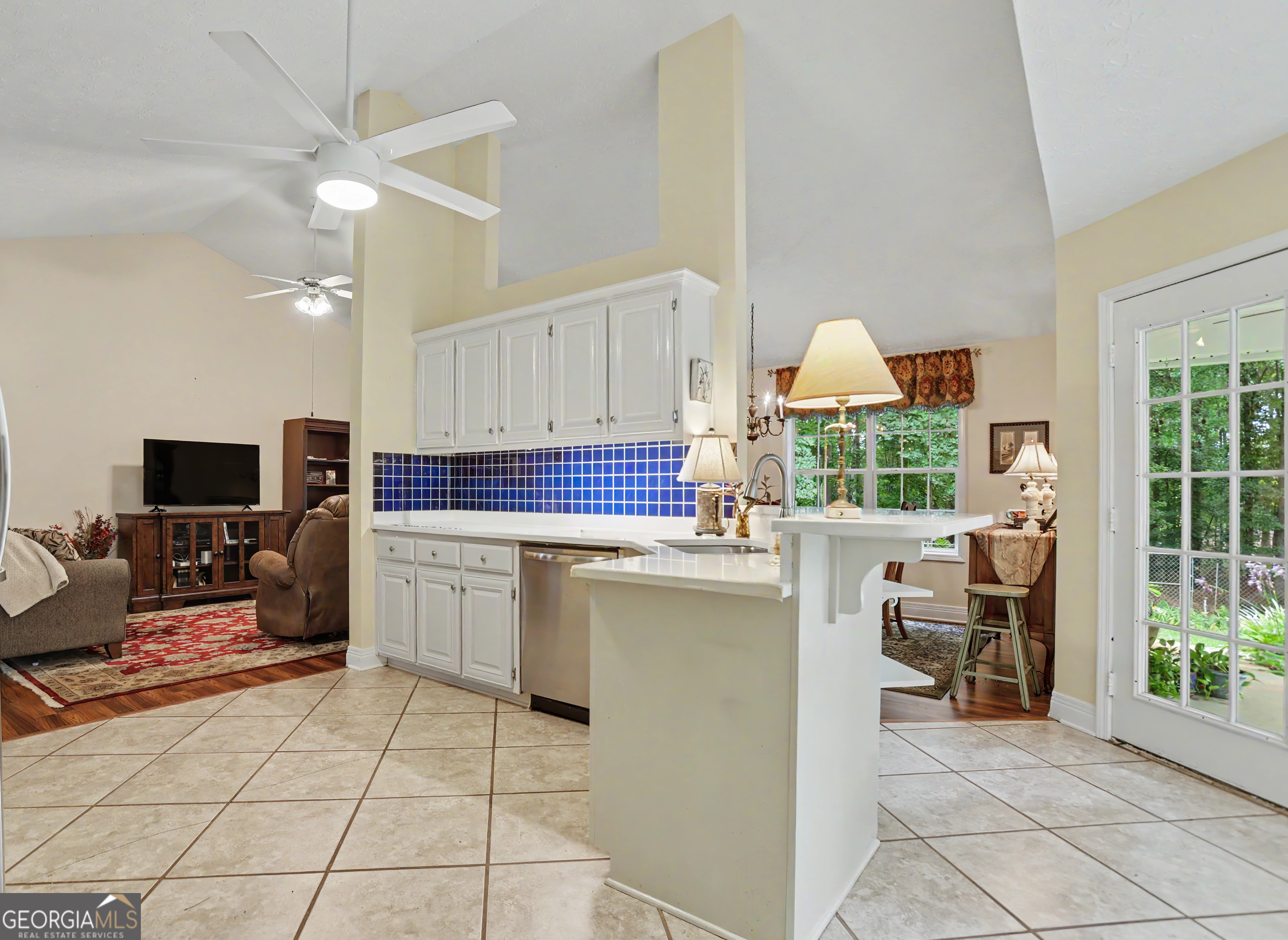 157 Cabots Creek Drive Property Photo 12