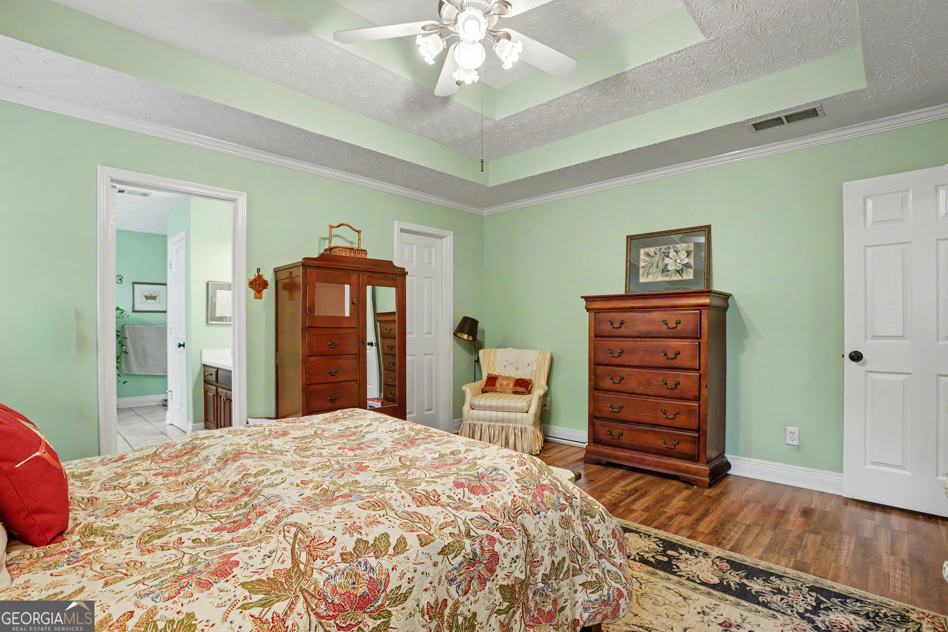 157 Cabots Creek Drive Property Photo 18