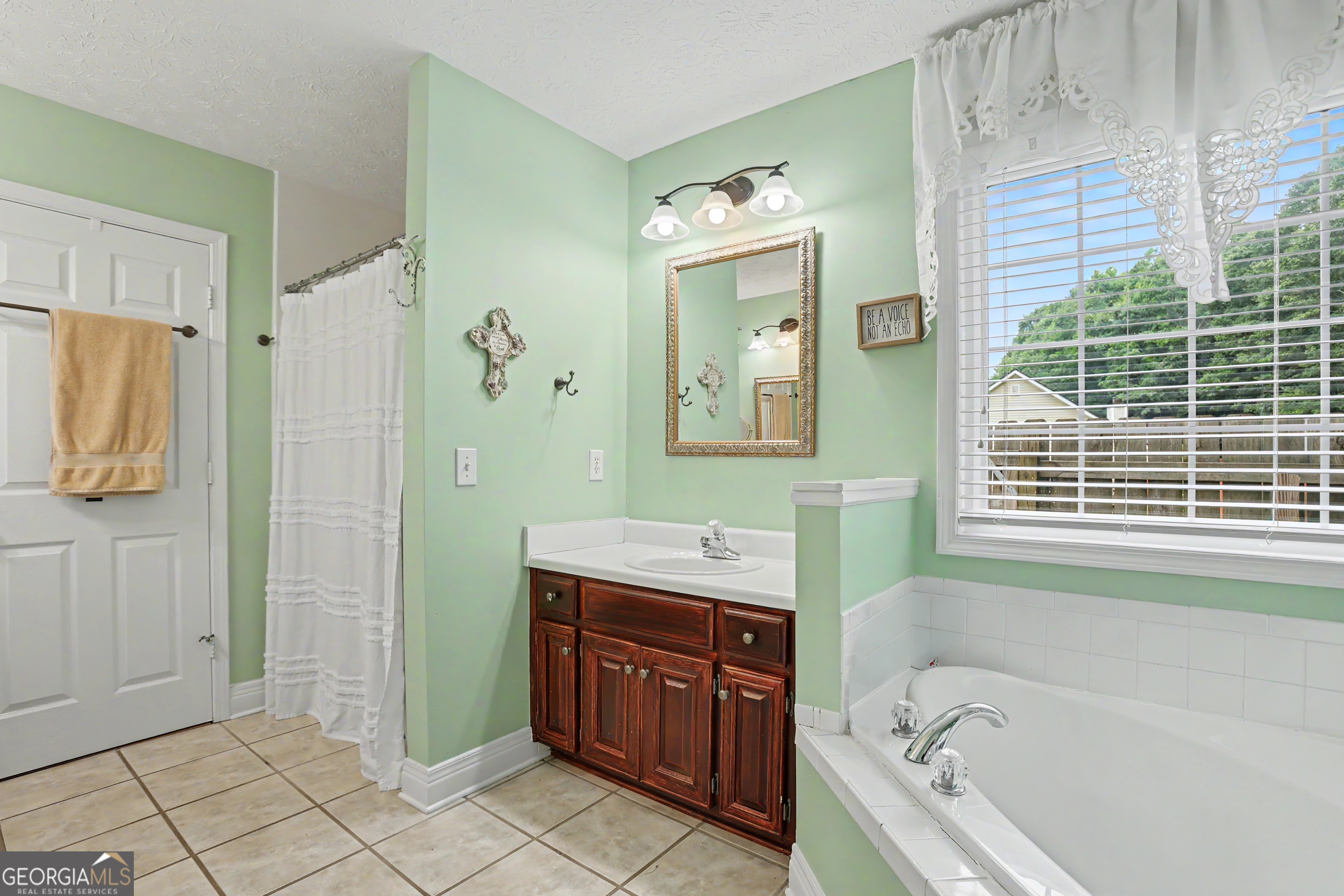 157 Cabots Creek Drive Property Photo 21