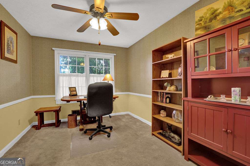 4916 Oak Grove Drive Property Photo 12