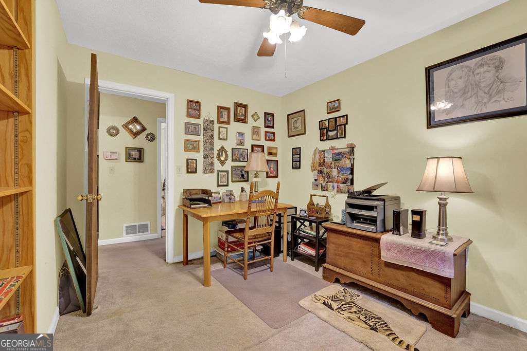 4916 Oak Grove Drive Property Photo 20
