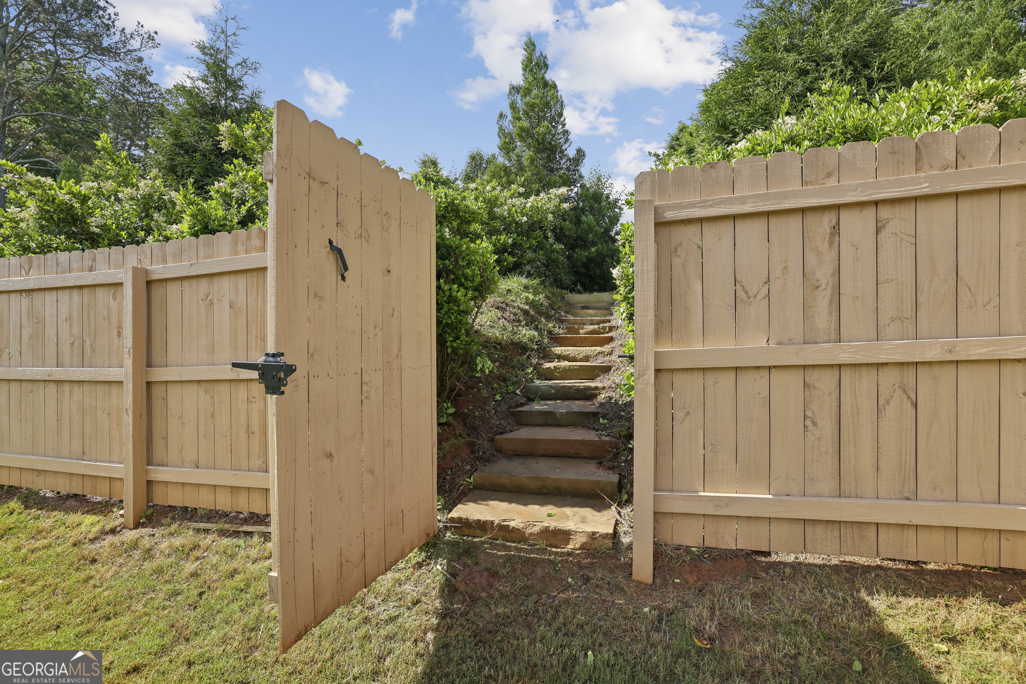 323 Quail Pass Property Photo 29