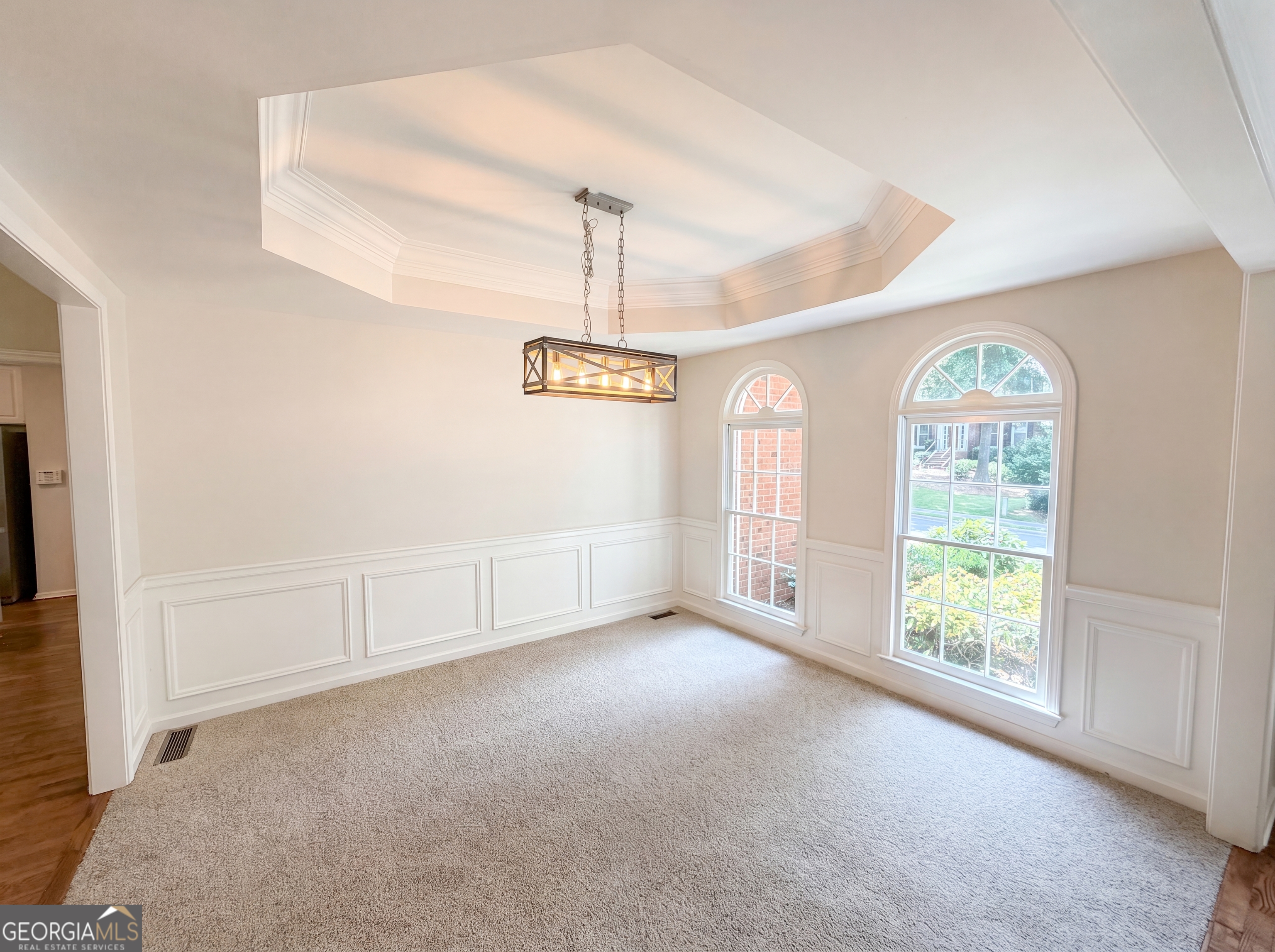 165 Fieldstone Edge Property Photo 10