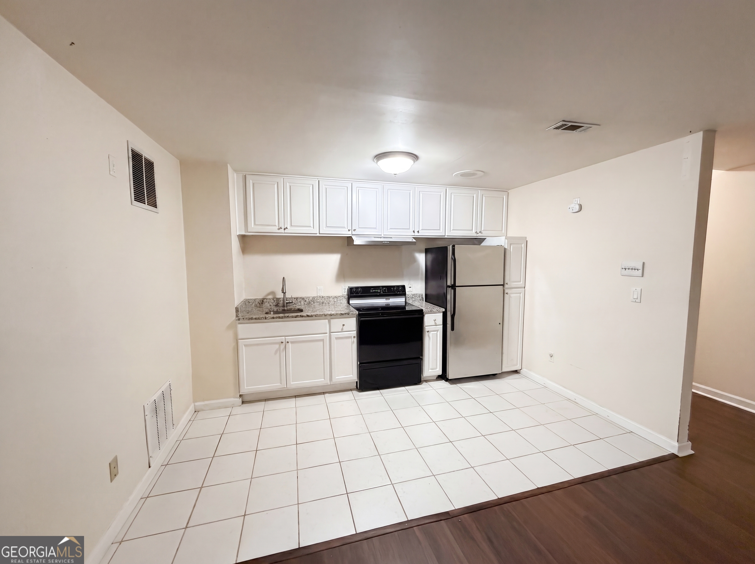165 Fieldstone Edge Property Photo 13