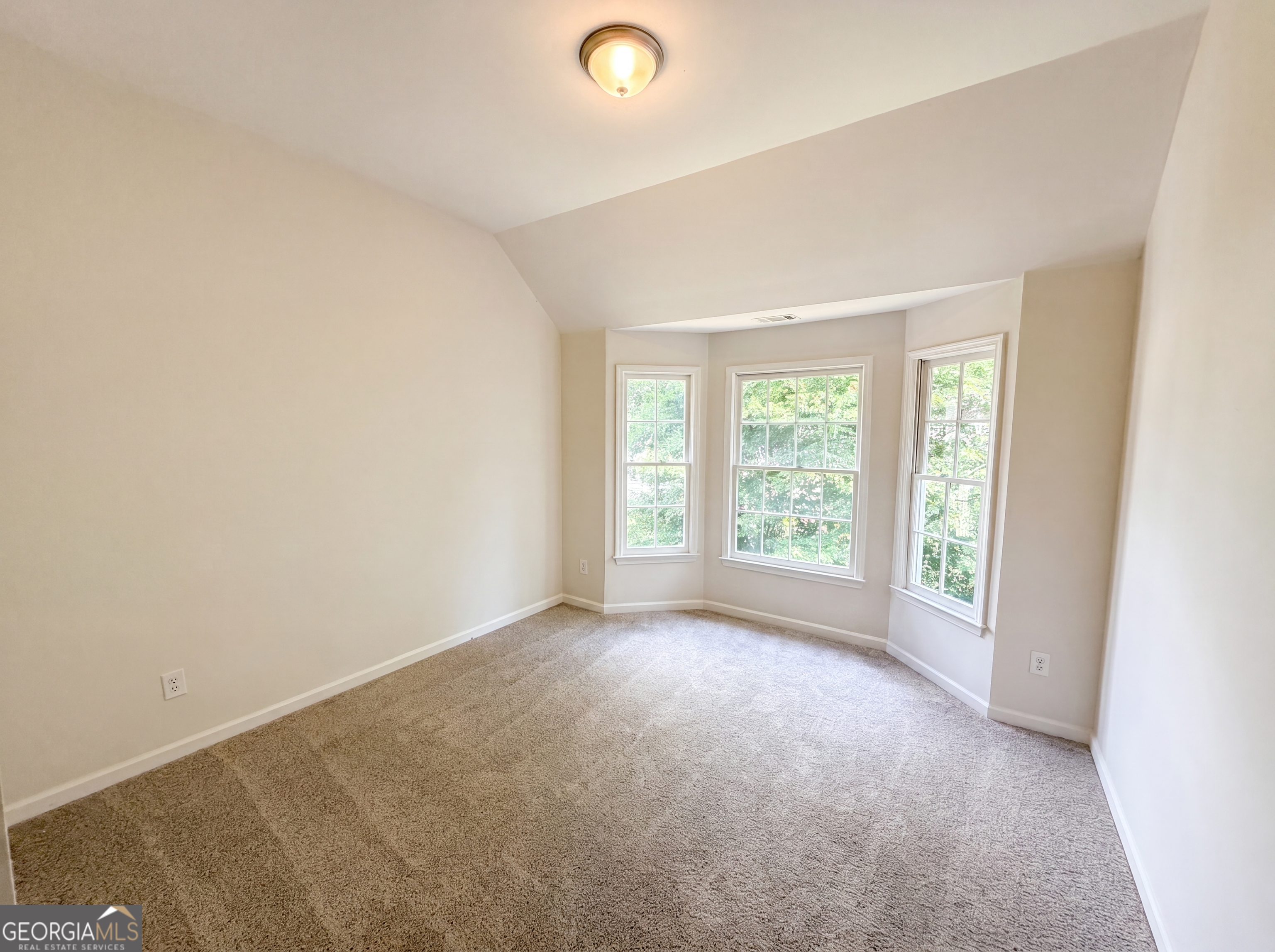 165 Fieldstone Edge Property Photo 22