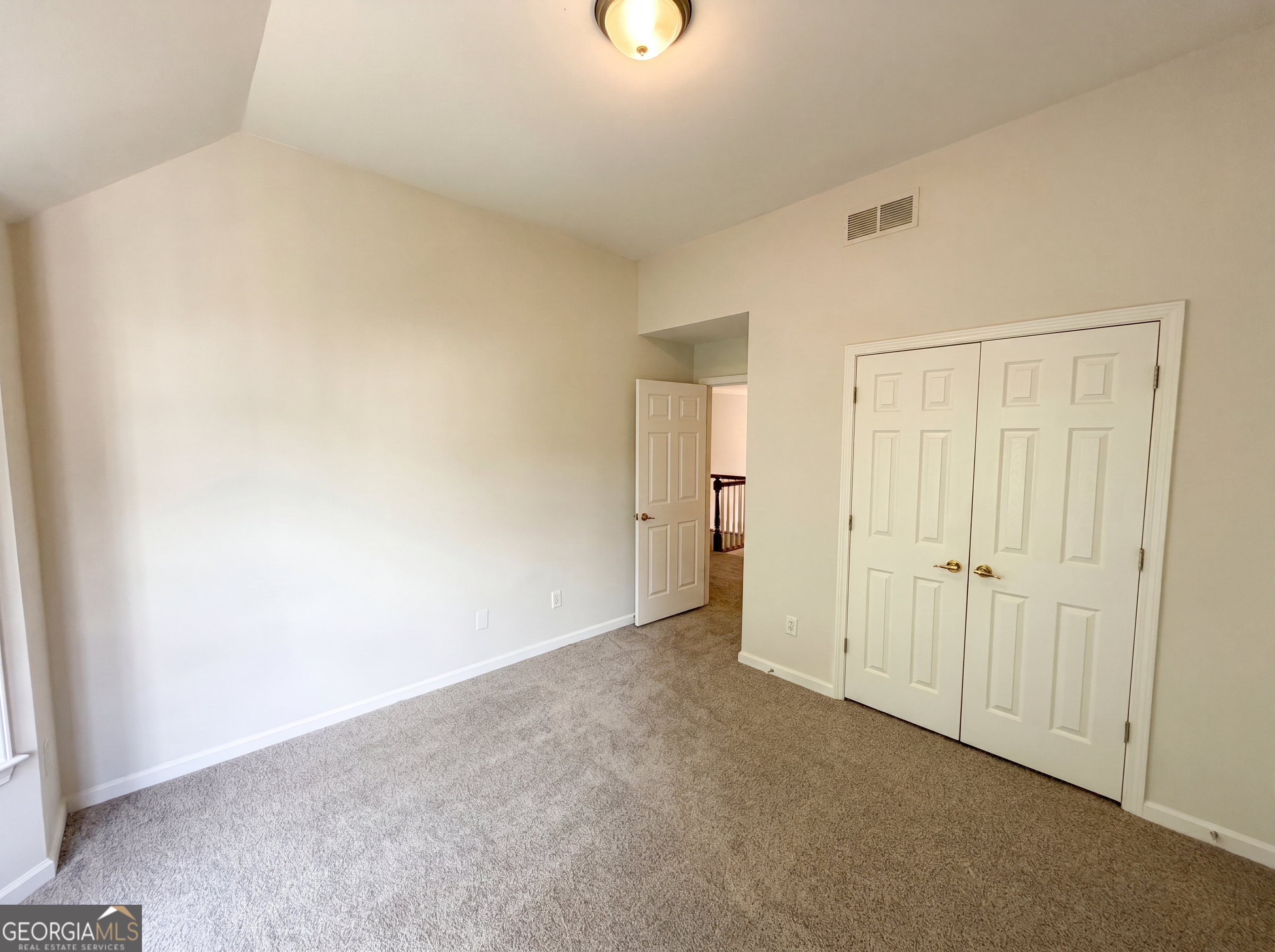 165 Fieldstone Edge Property Photo 23
