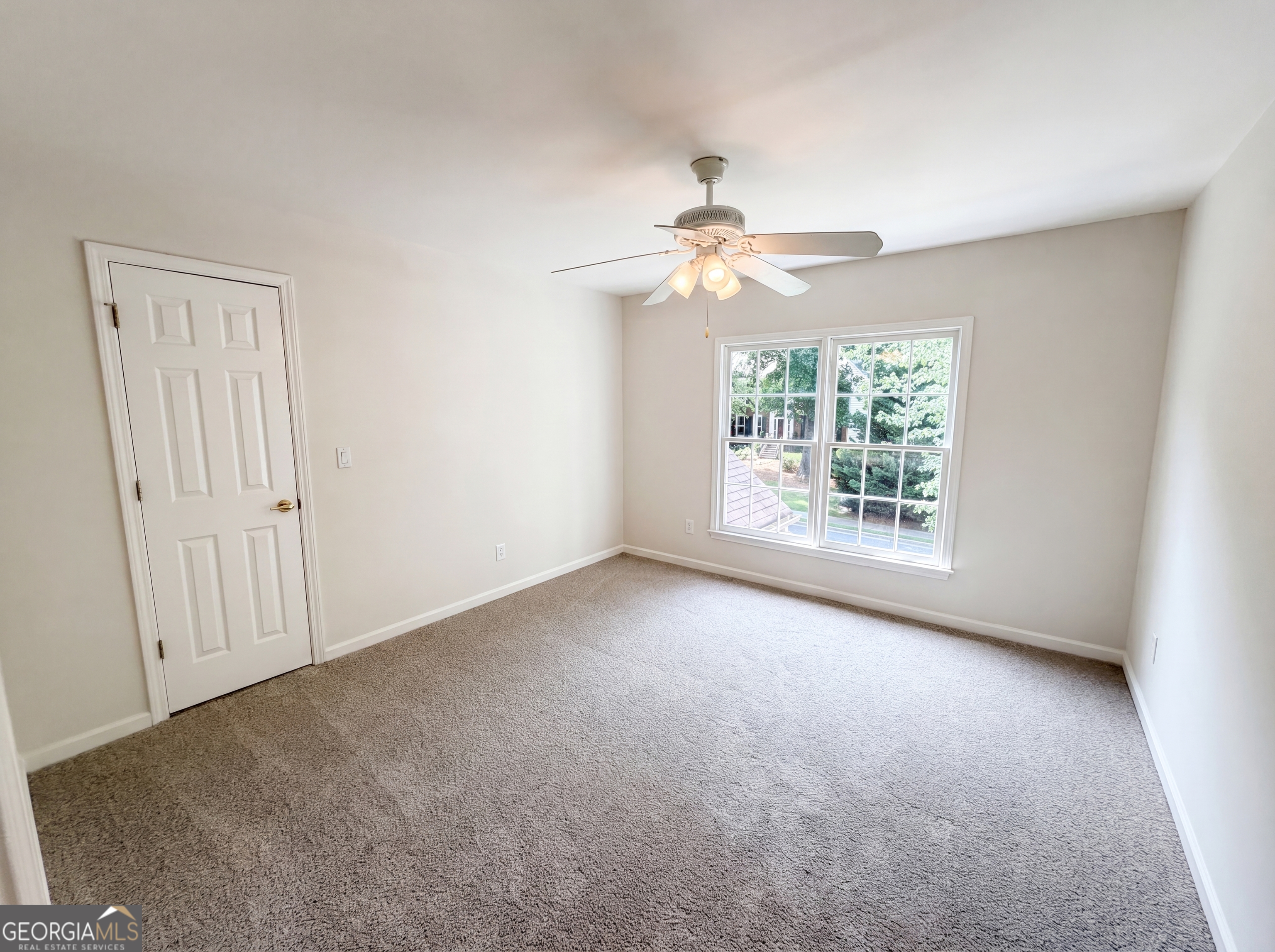 165 Fieldstone Edge Property Photo 24
